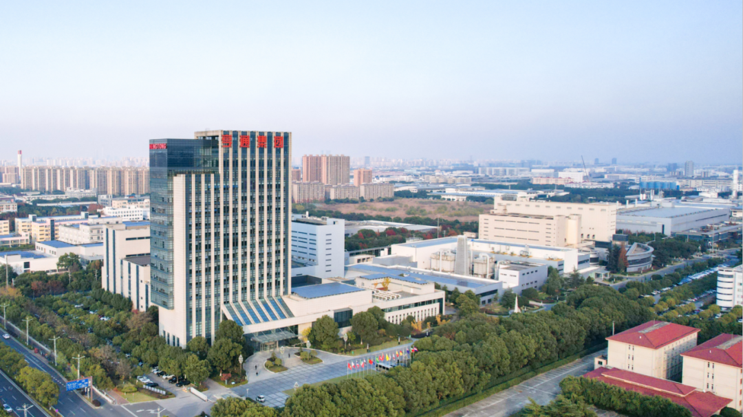 崔巍在人民大會堂接受“全國勞動模范”榮譽(yù)表彰！(圖2)